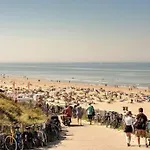 The West Wing Daire Bloemendaal
