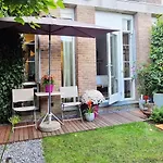 The West Wing Daire Bloemendaal